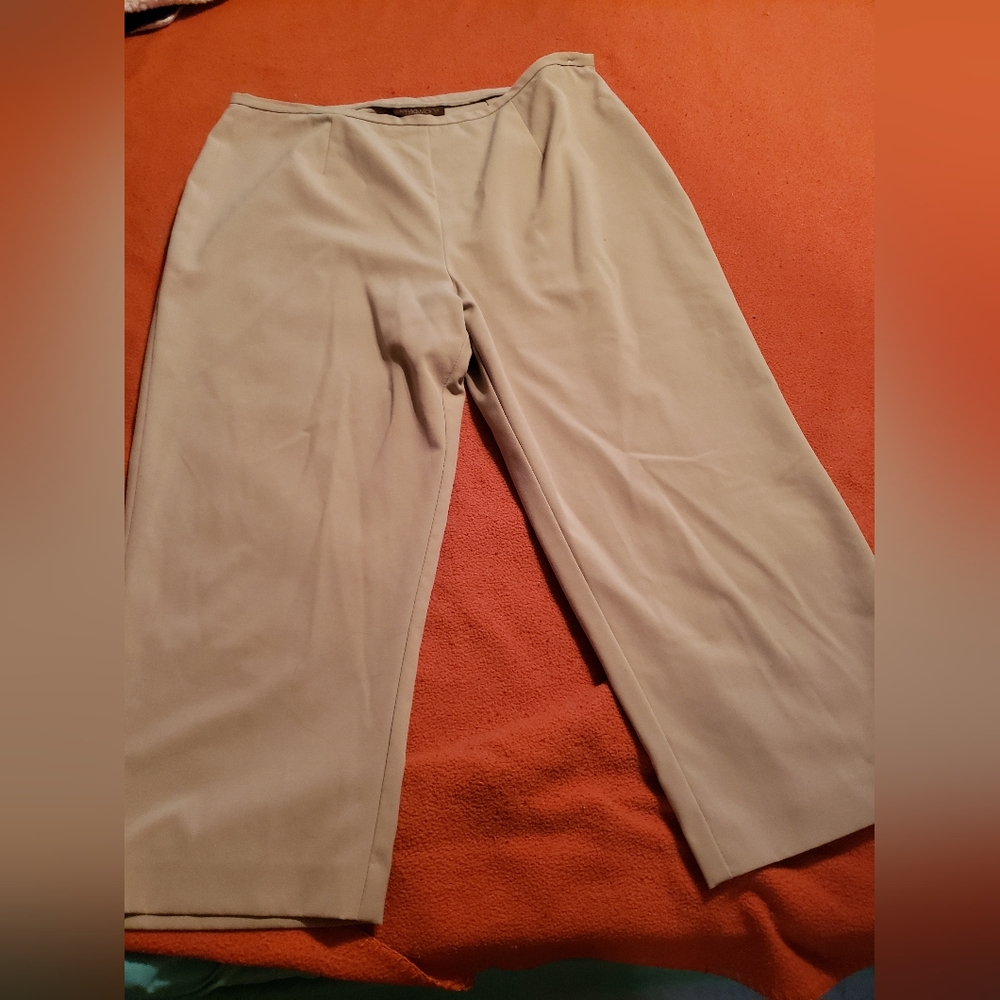 Very cute Capri pants